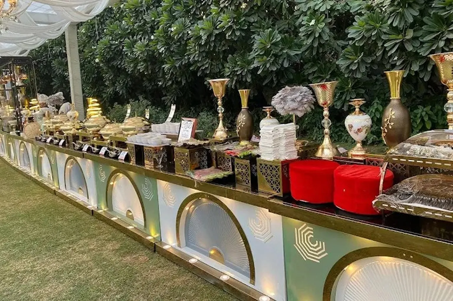About Us | Royal Caterers Lucknow – Vision, Mission & Leadership